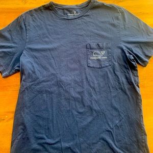 Vineyard Vines Mens Navy Blue T shirt with pocket
